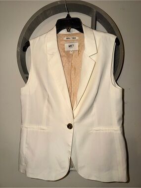 MKT Studio Vest in Craie (Savile / Rock collection)
